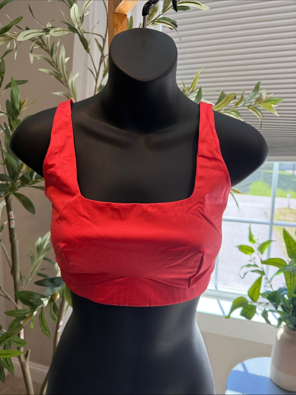 NWT Yitty by Fabletics Headliner Shaping Midi Bralette Red Size Medium